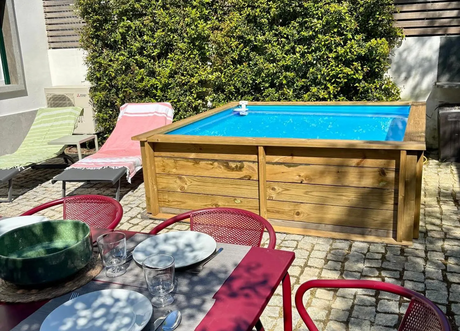 Apartament Augusto - A Family House With Pool In The Heart Of Lizbona