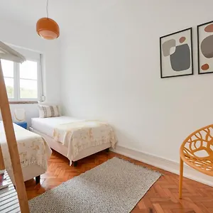  Apartamento Light-filled & Renovated Apartment, By Timecooler